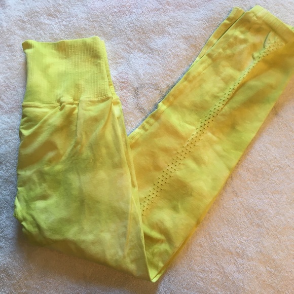 FP Movement Good Karma Tie Dye Leggings NWOT - Picture 3 of 8